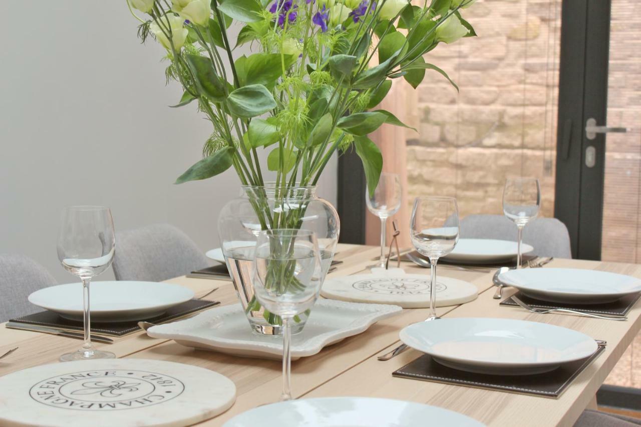 Central Bath House Group Accommodation מראה חיצוני תמונה