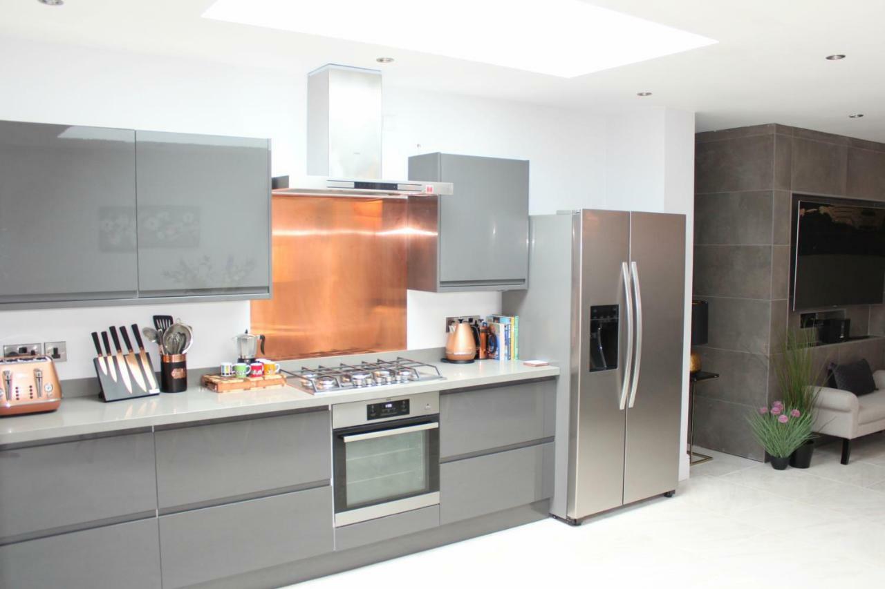 Central Bath House Group Accommodation מראה חיצוני תמונה